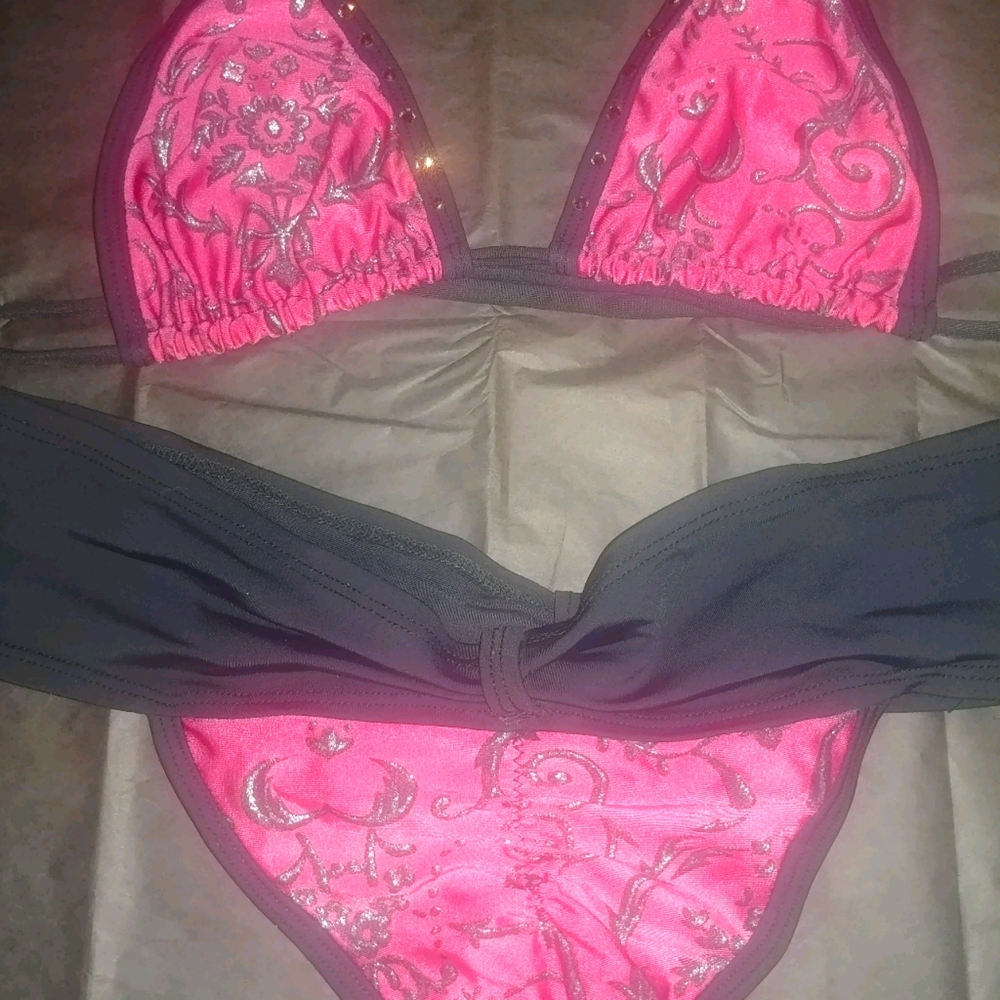 Costume - Picture 4 of 8